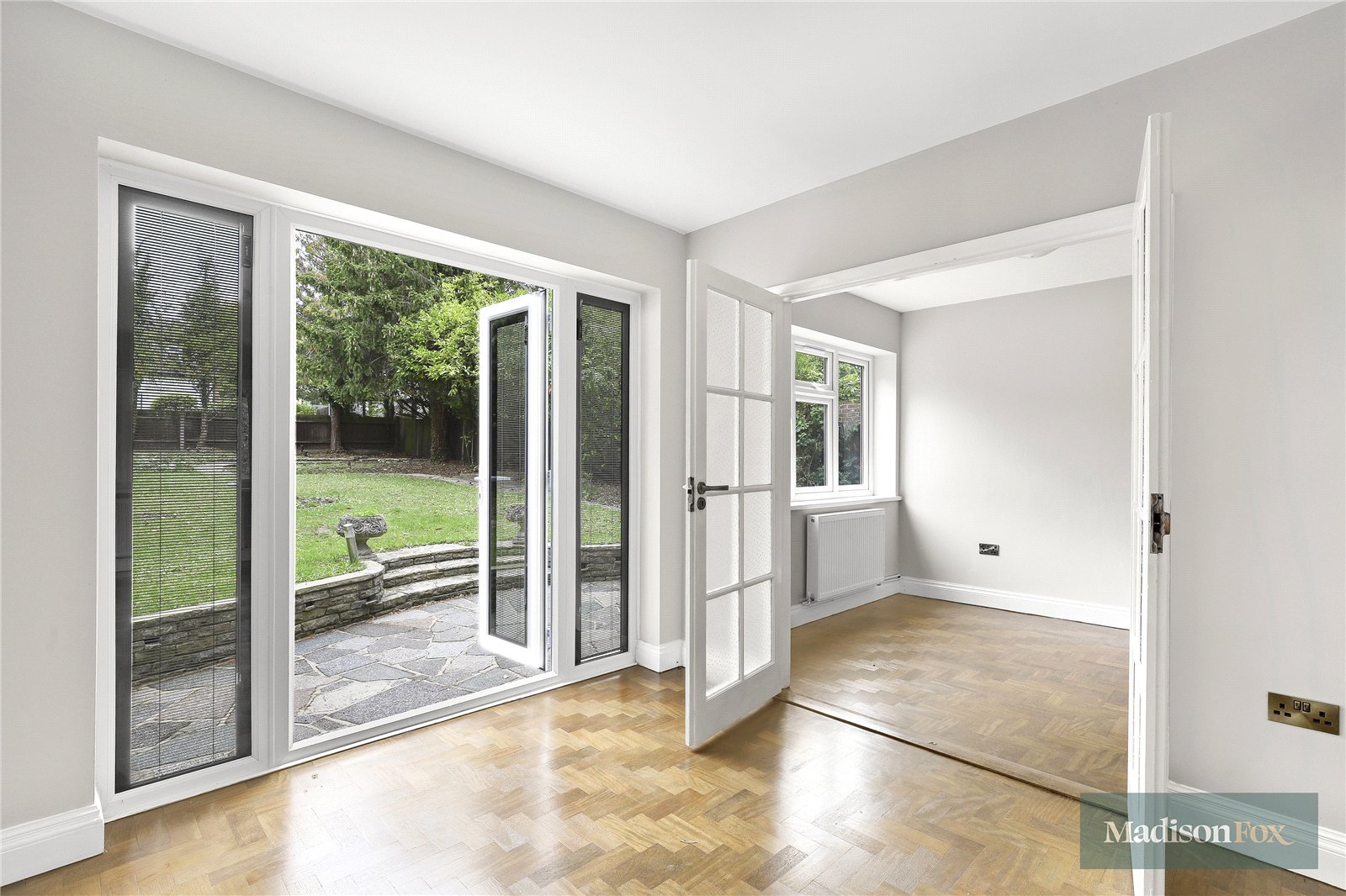 4 bedroom detached house for sale 0