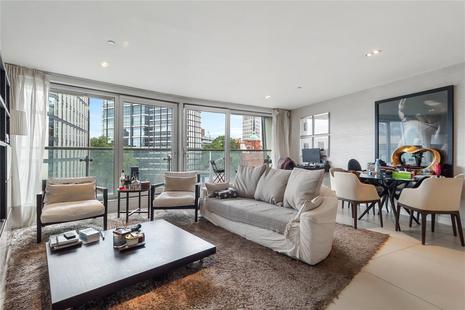 2 bedroom flat for sale 0