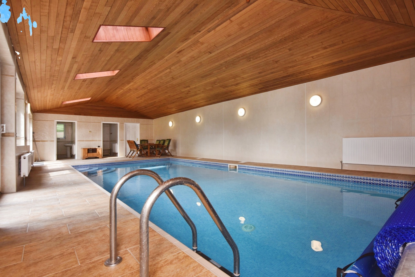 5 bedroom detached house for sale 0