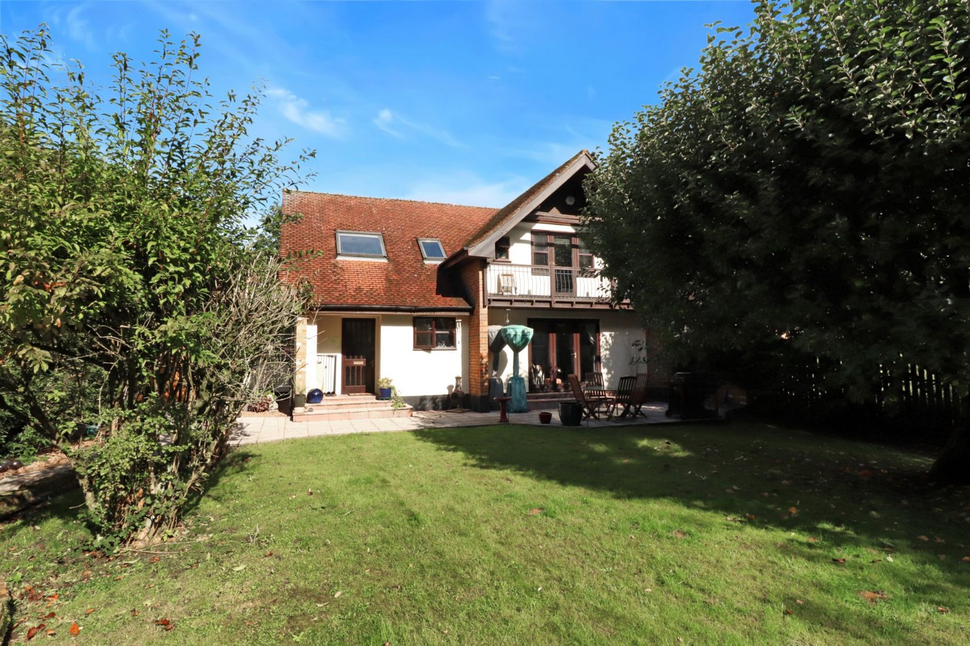 4 bedroom detached house for sale 0