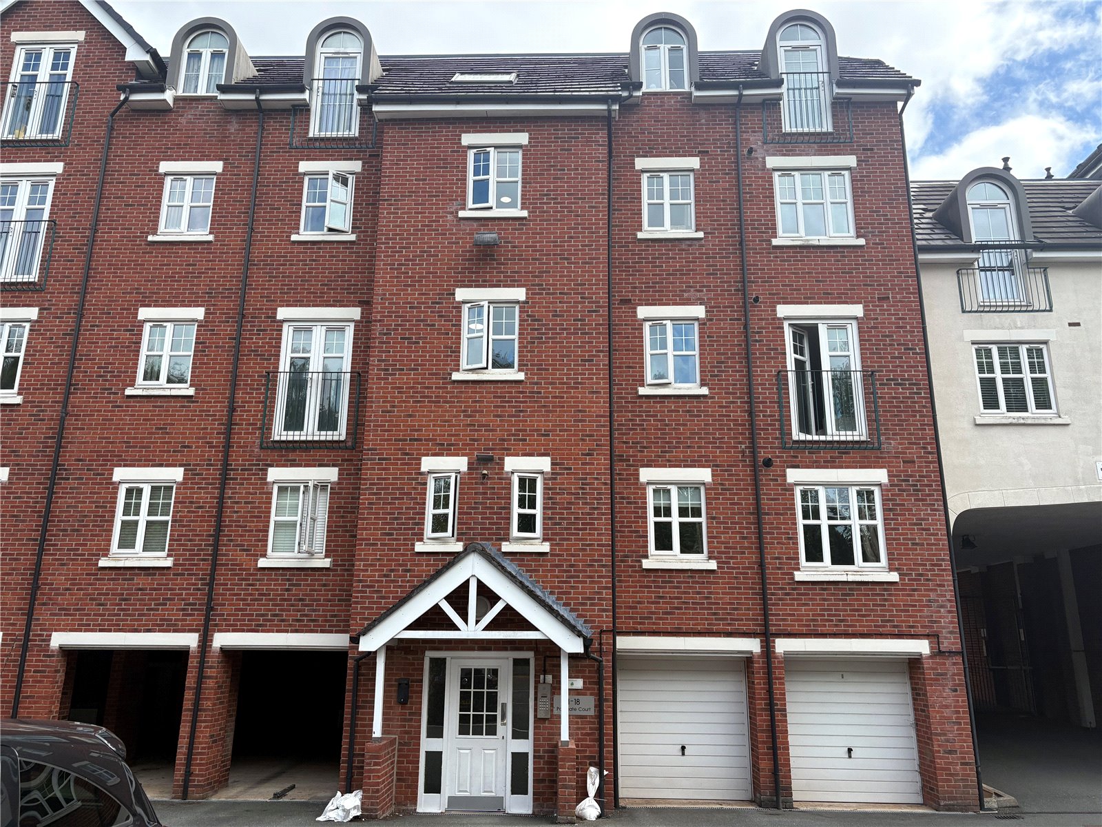 2-bed flat on Apartment 5, Parkgate Court,, Wilderspool Causeway, Cheshire, £90,000