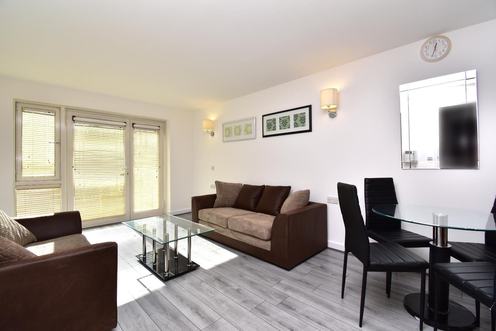 Flat 7, Forum House, Empire Way, Wembley photo 2