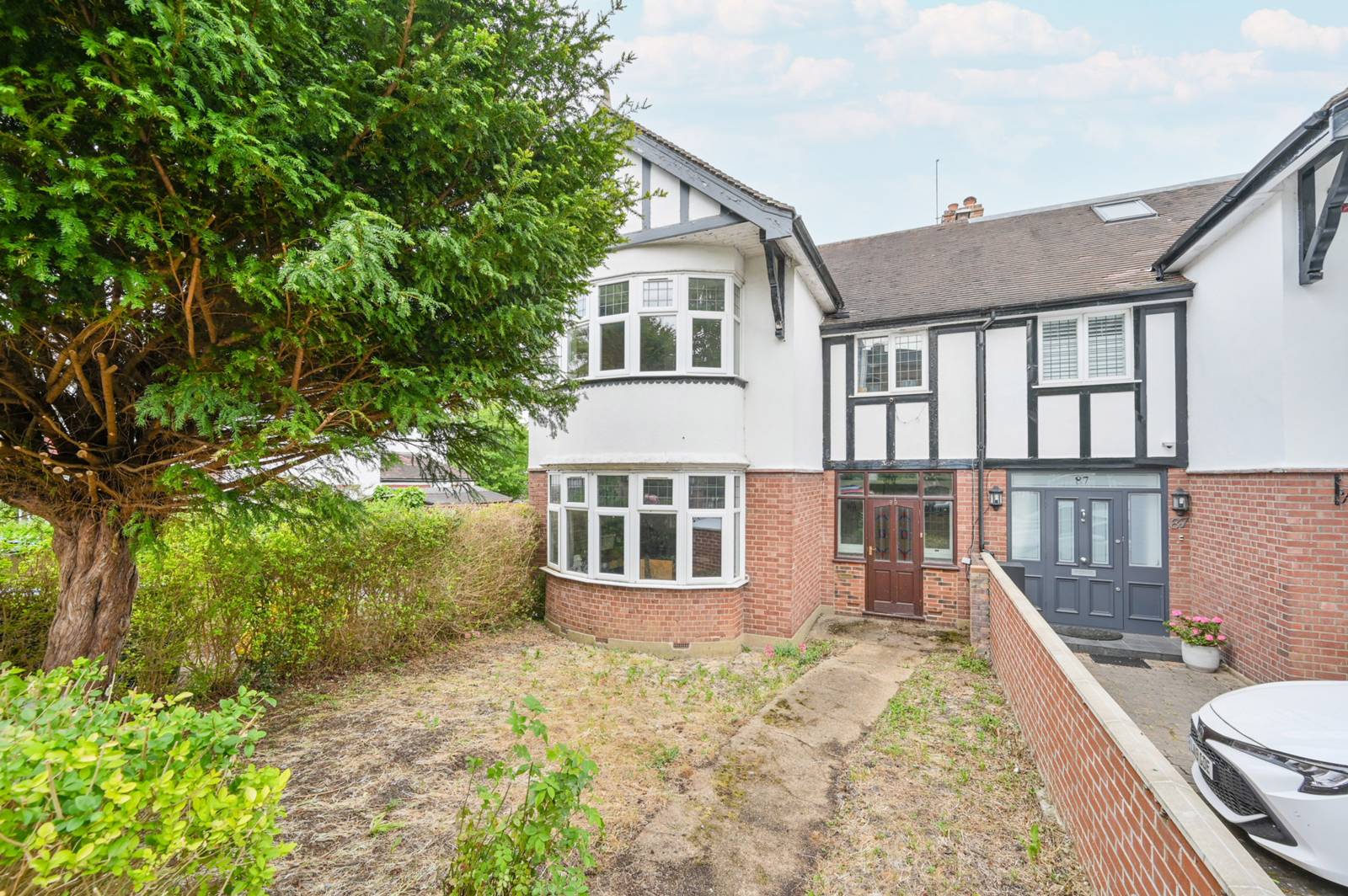 4 bedroom semi-detached house for sale 0