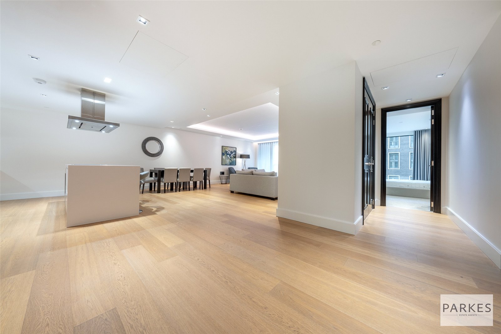 3 bedroom flat for sale 0