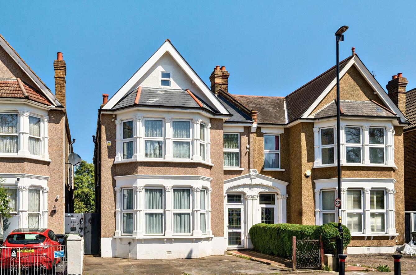 7 bedroom semi-detached house for sale 0