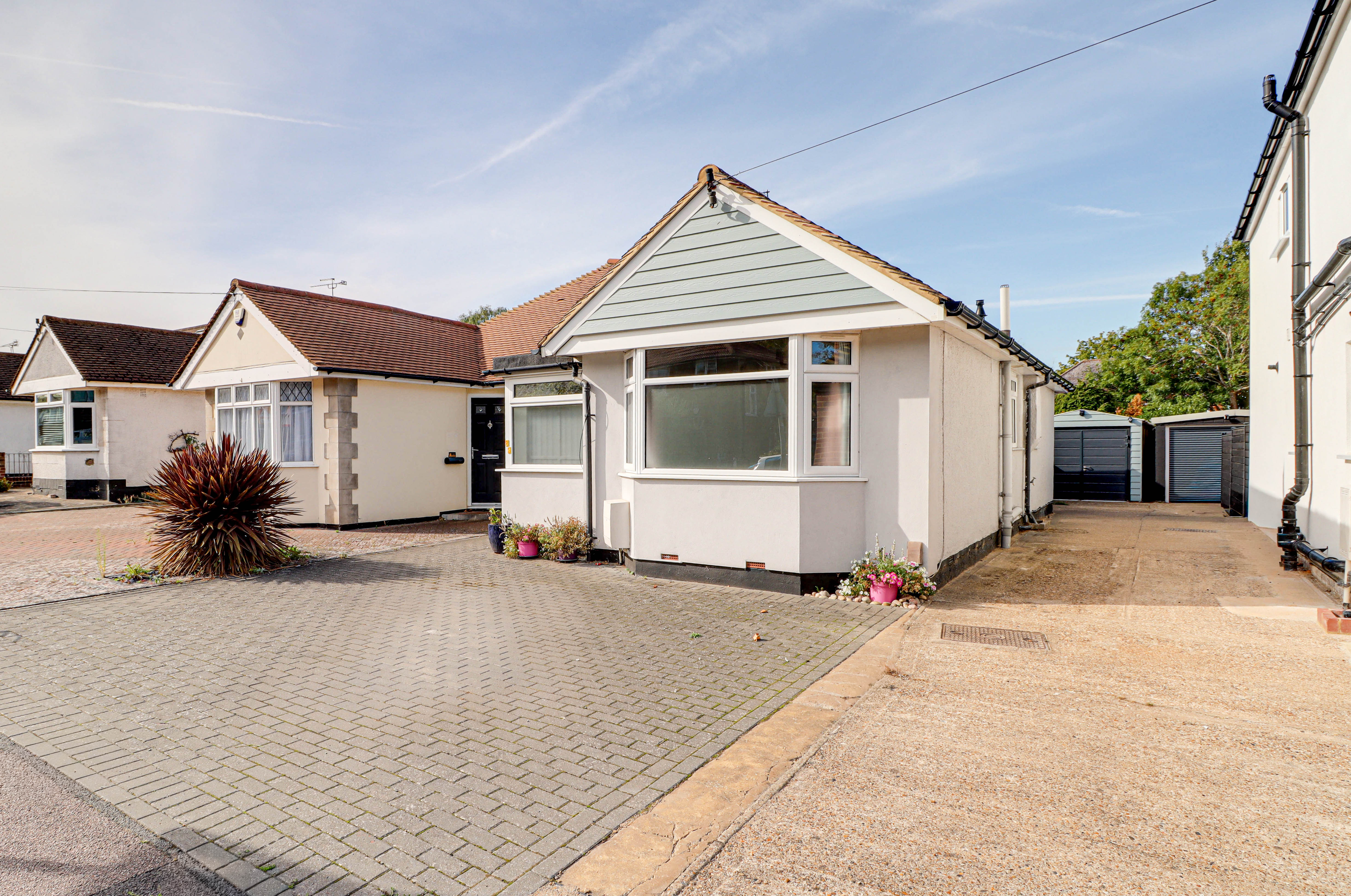 85, Oakwood Drive, St Albans photo 2