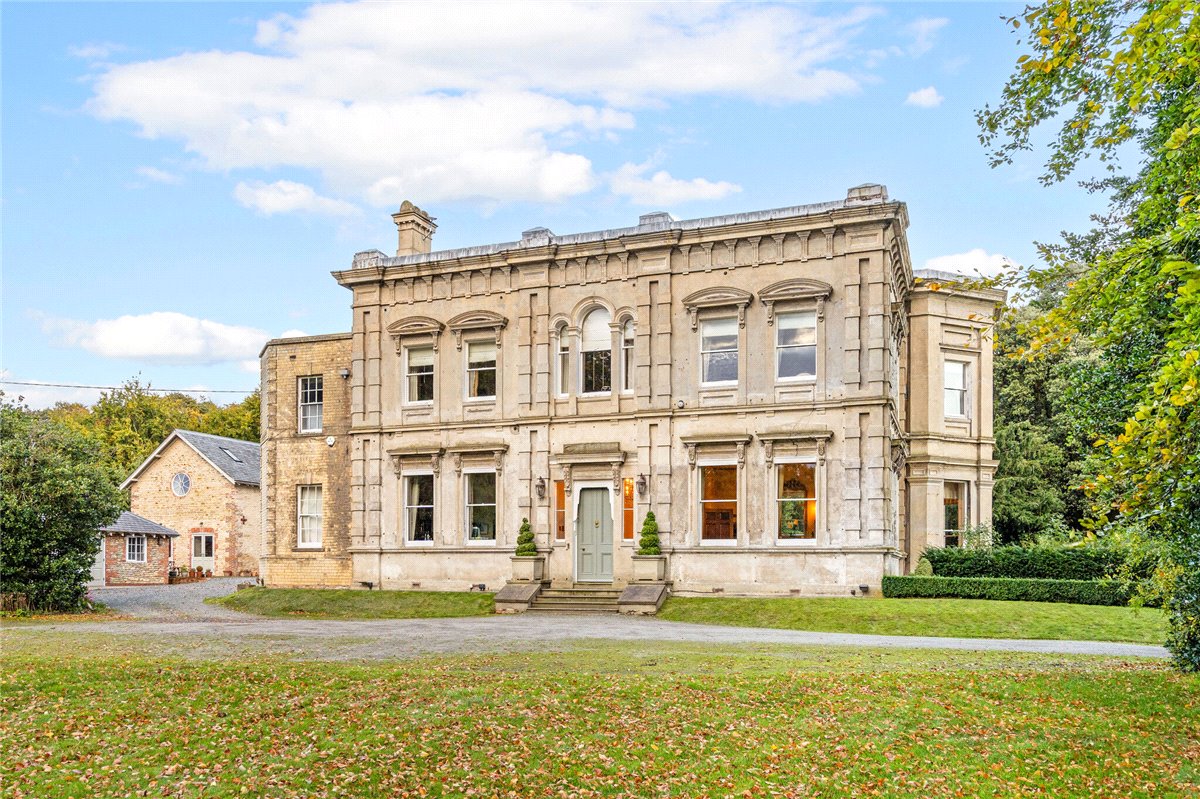 9 bedroom detached house for sale 0