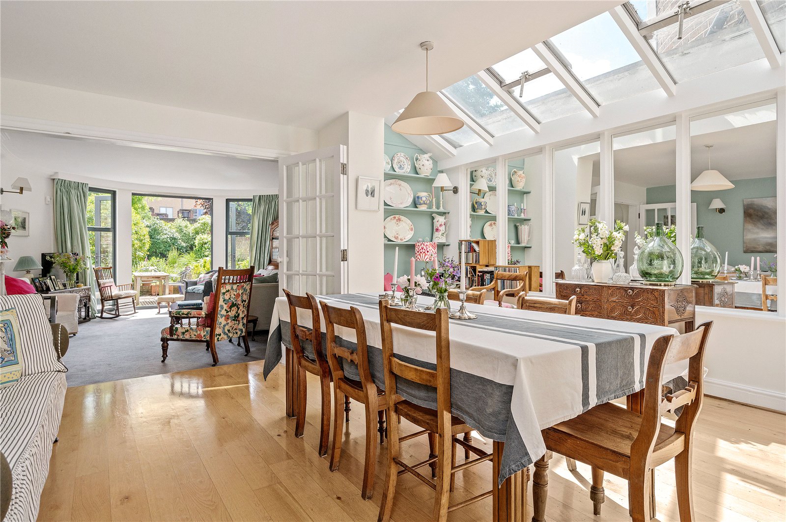 4 bedroom detached house for sale 0