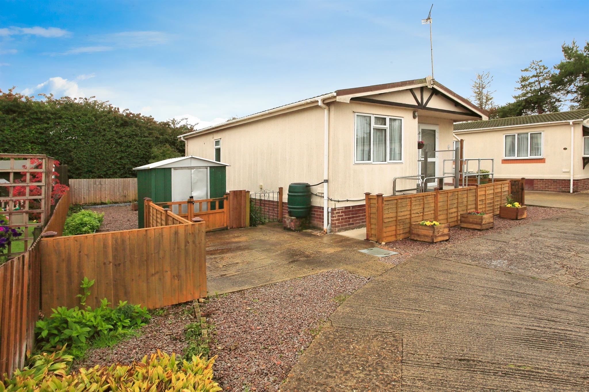 2-bed caravan on 15, Brookfield Home Park, PETERBOROUGH, £90,000