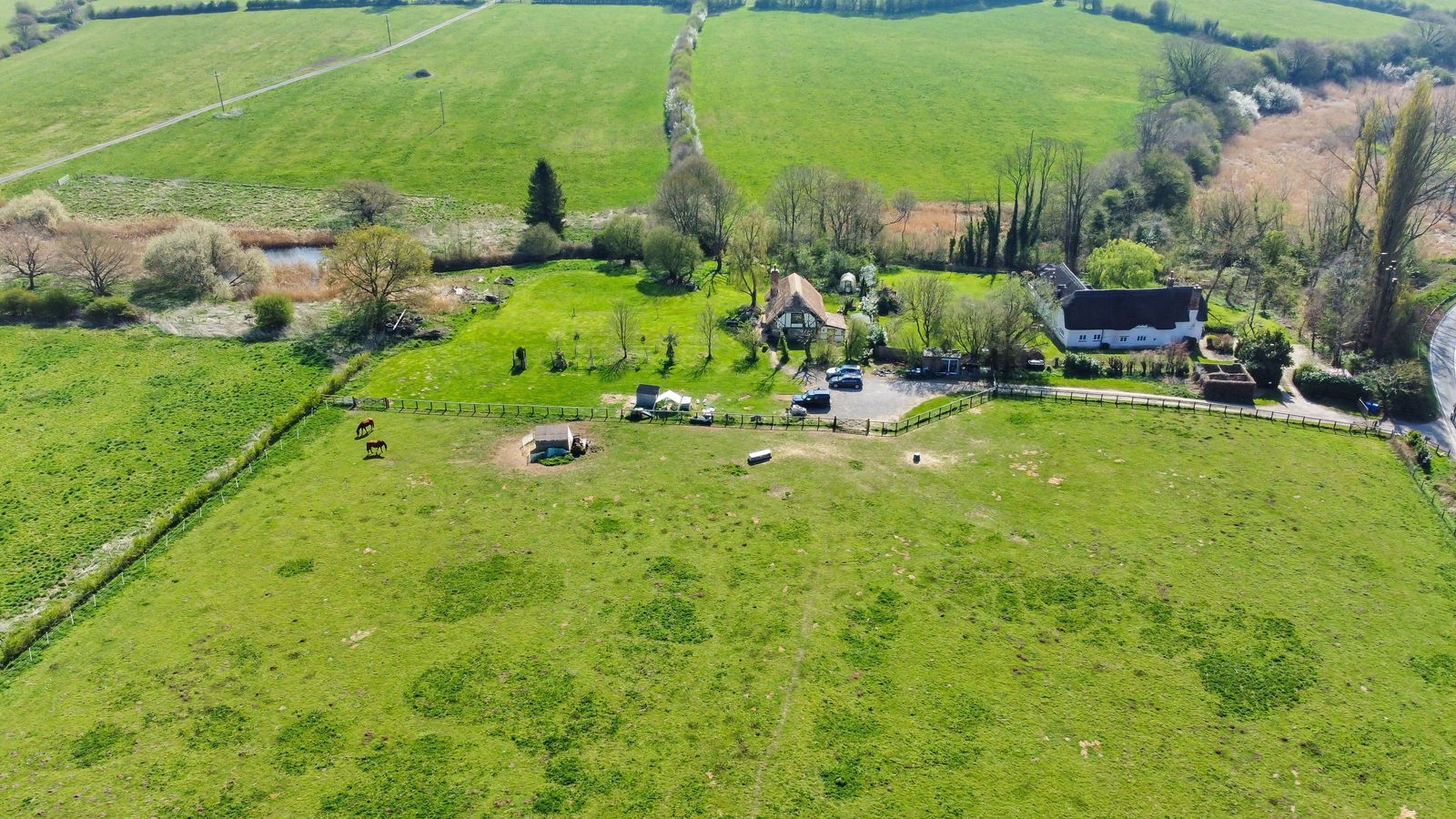 6 bedroom detached house for sale 0
