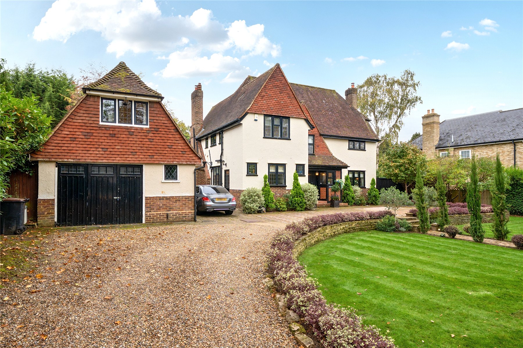 Best Coastal Towns to Buy Property in the UK