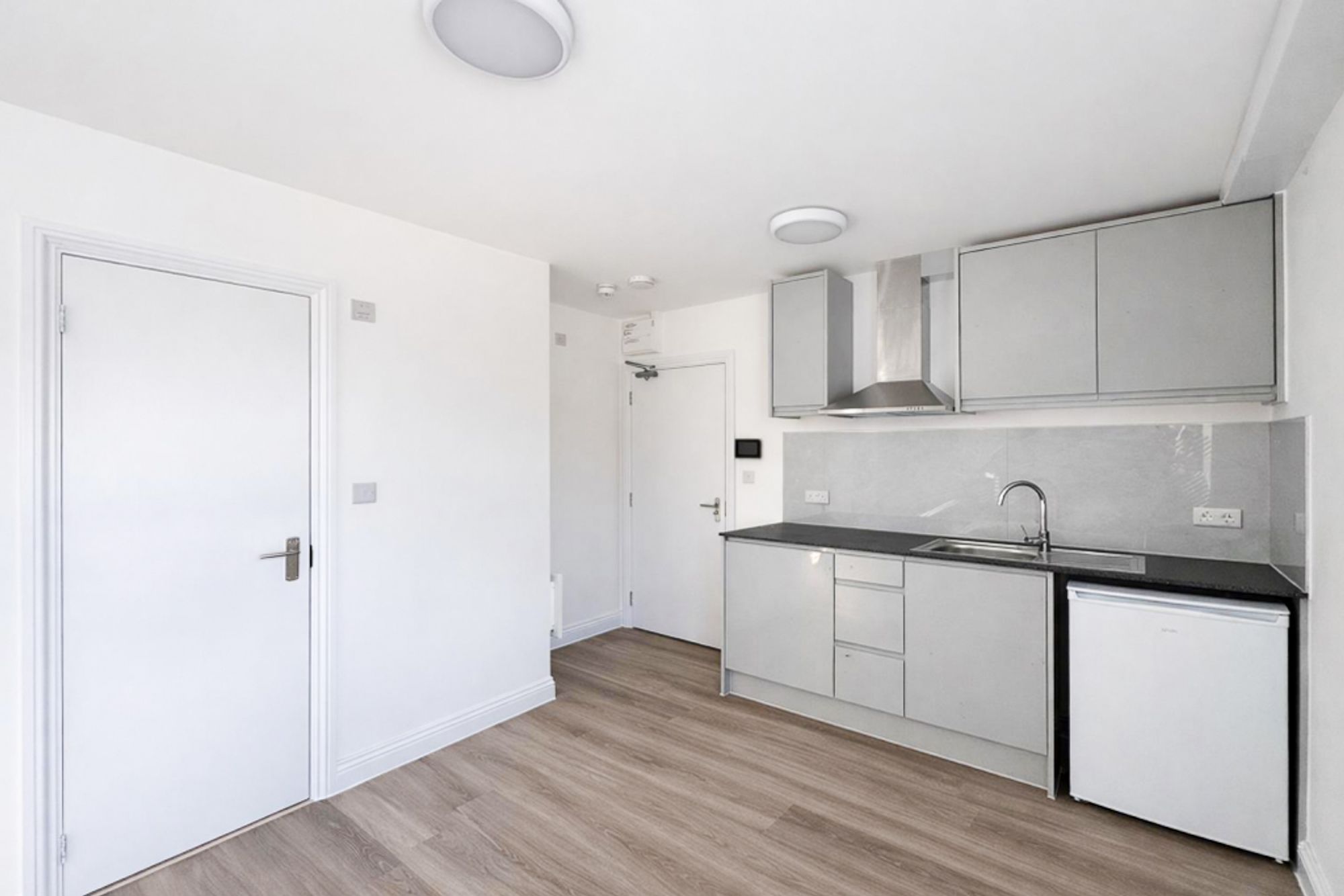 Flat 2 Stag Lane, Edgware, Edgware photo 4