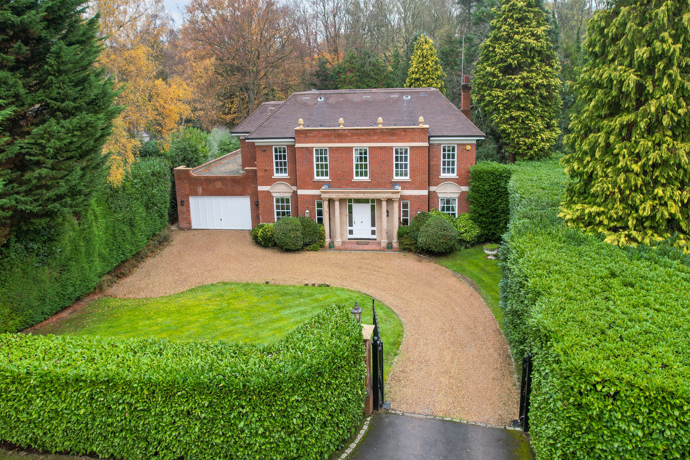 5 bedroom property for sale 0