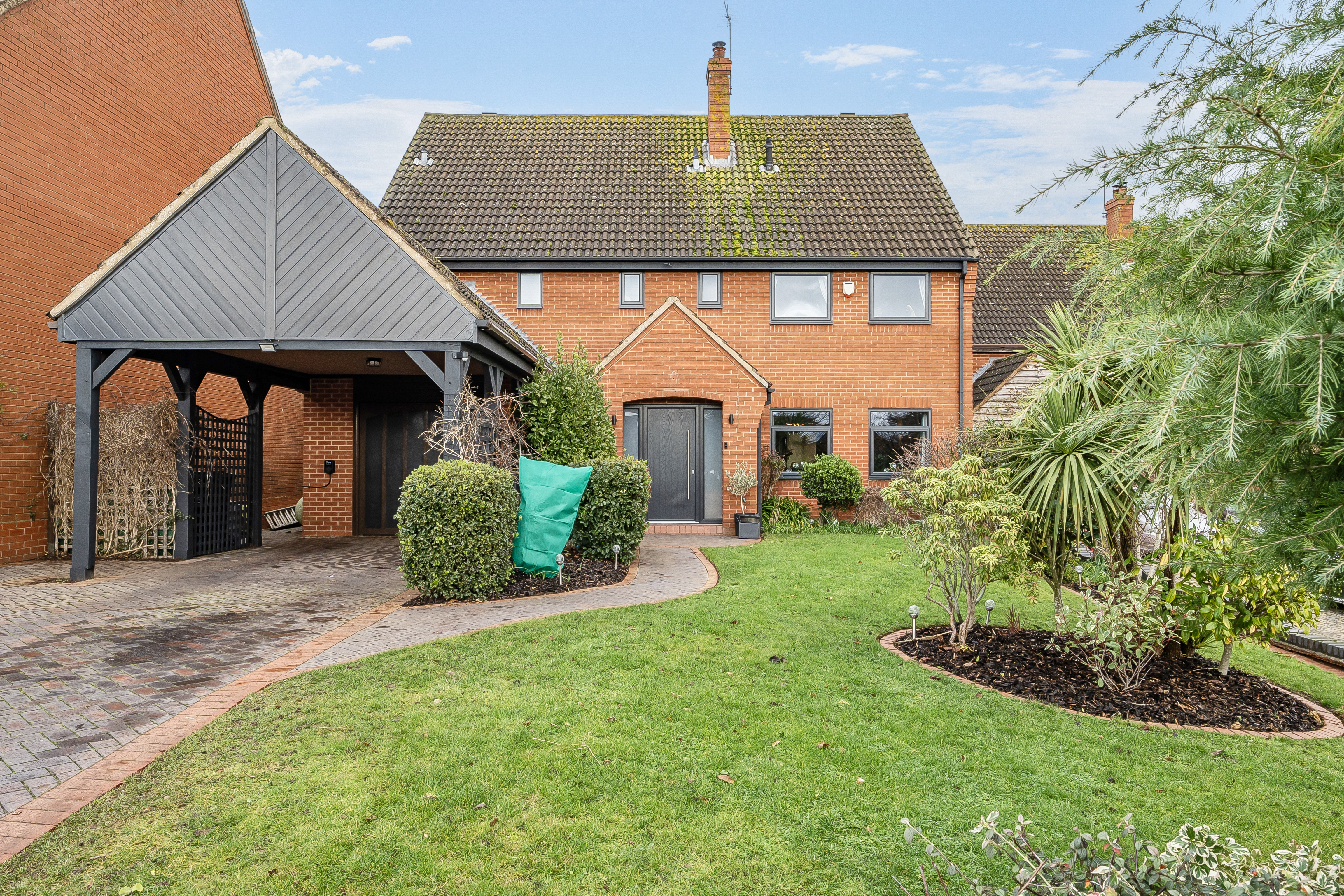 4-bed detached on 10, Woodbury Park, Worcester, £595,000