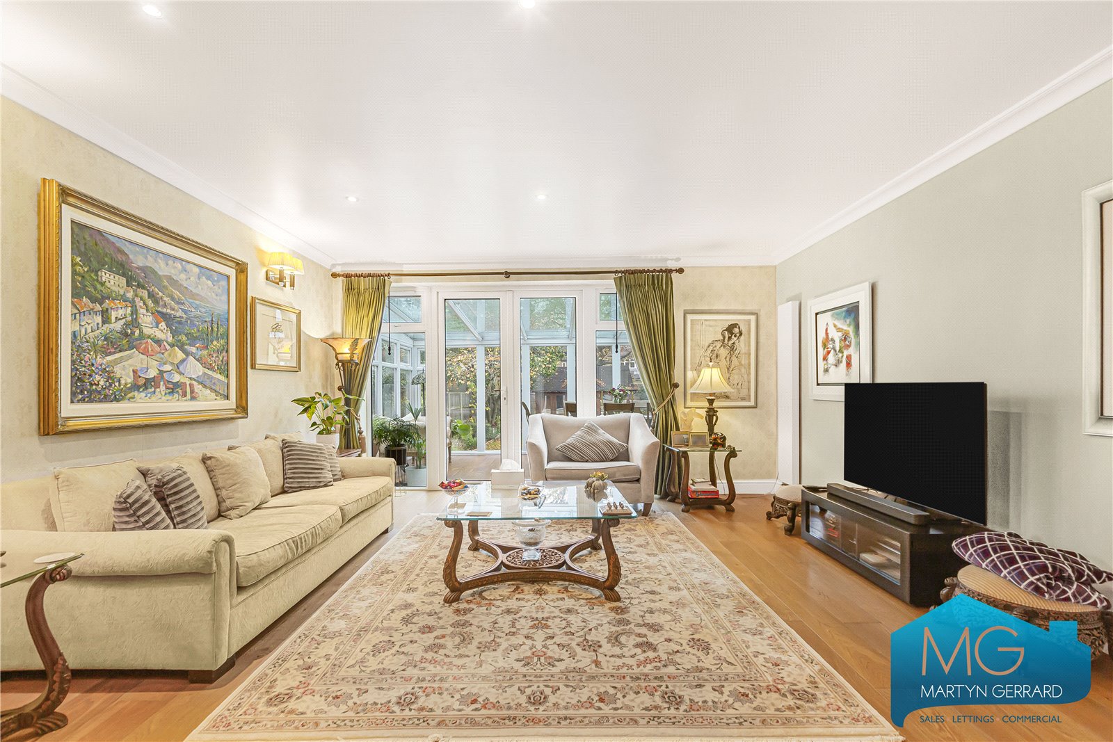 5 bedroom detached house for sale 0