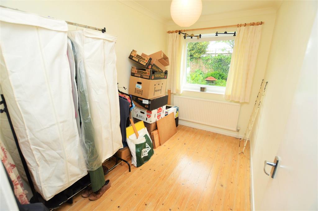 Free property report 28 Oaklands Park, Buckfastleigh, TQ11 0BW Chimnie