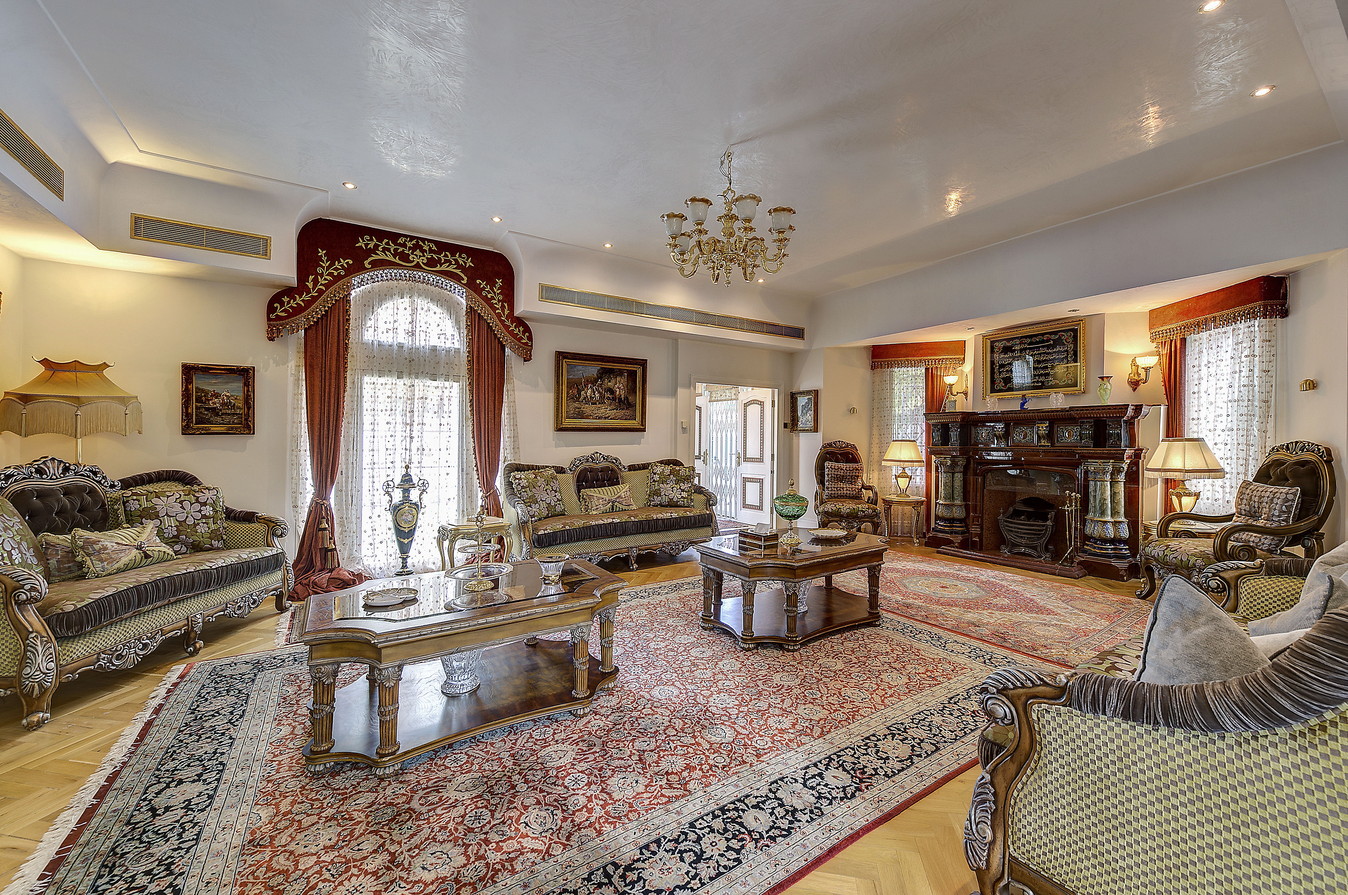 7 bedroom detached house for sale 0