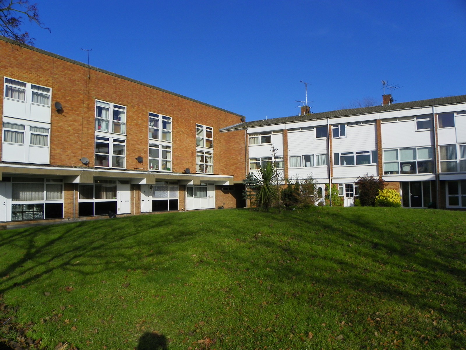 Flat 2,,, 37 Colleton Drive, Reading photo 2