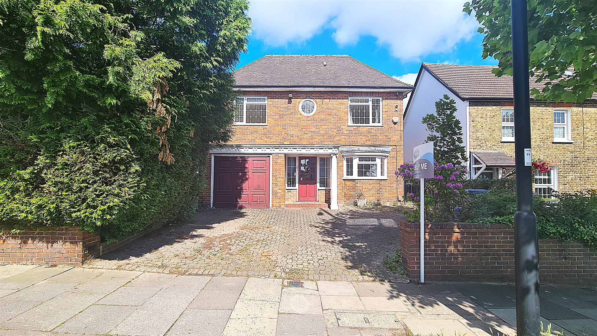 5 bedroom detached house for sale 0