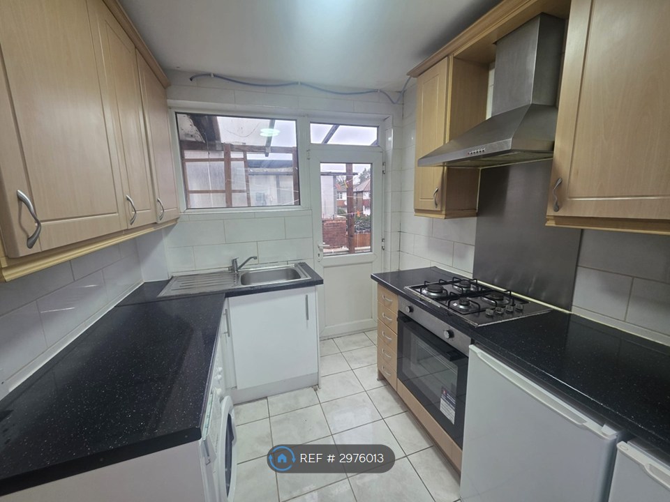 Everton Drive, Stanmore photo 3