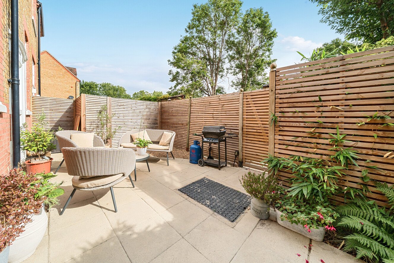 3 bedroom semi-detached house for sale 0