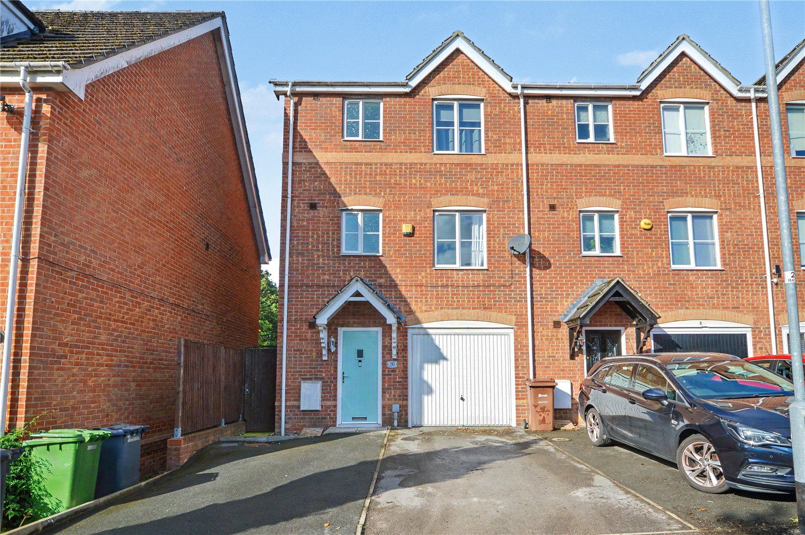 3 bed end terrace house for sale