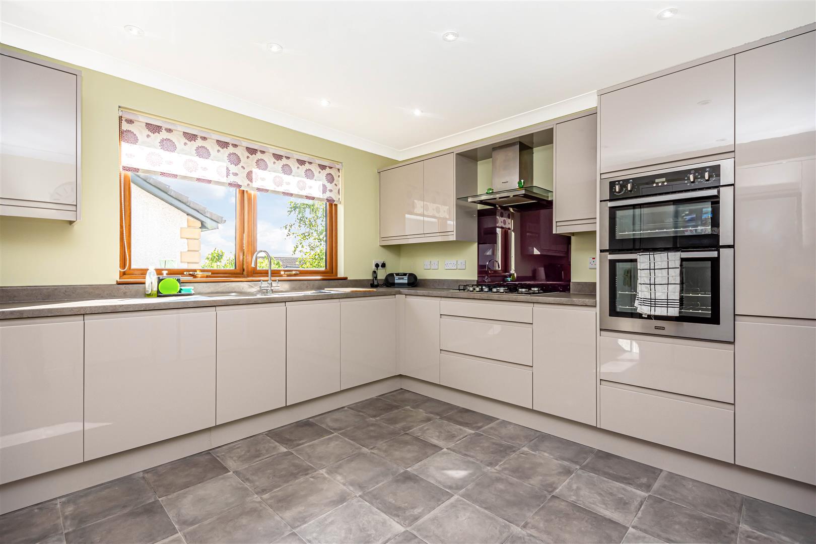 Photos of 3 Queen Margaret Fauld, Dunfermline KY12 65493109 PrimeLocation