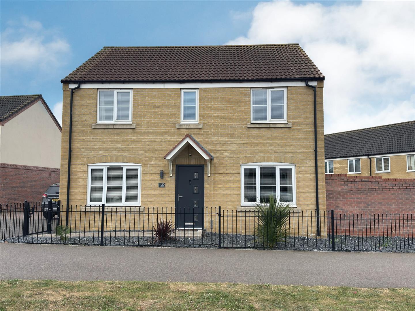 5-bed house on 20, Lime Avenue, Lowestoft, £325,000