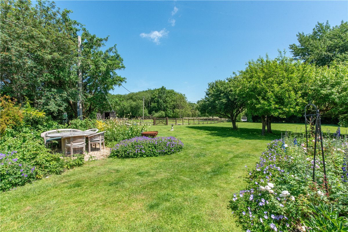 4 bedroom detached house for sale 0