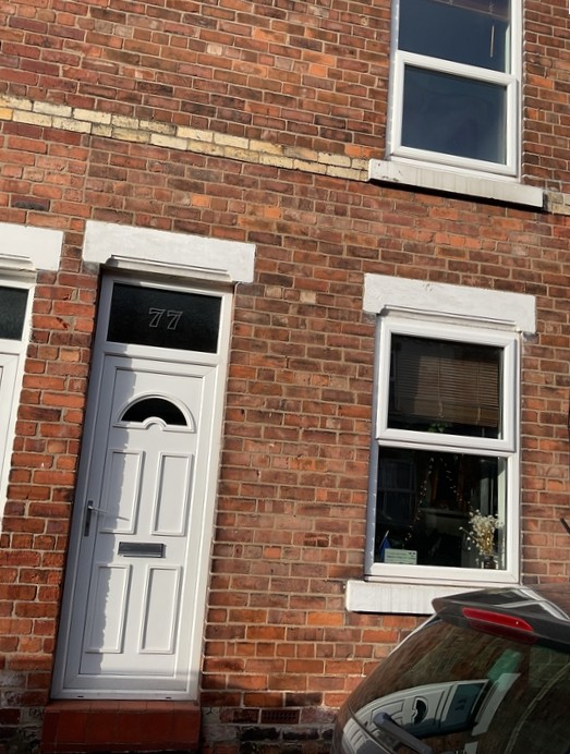 77, YORK photo 2