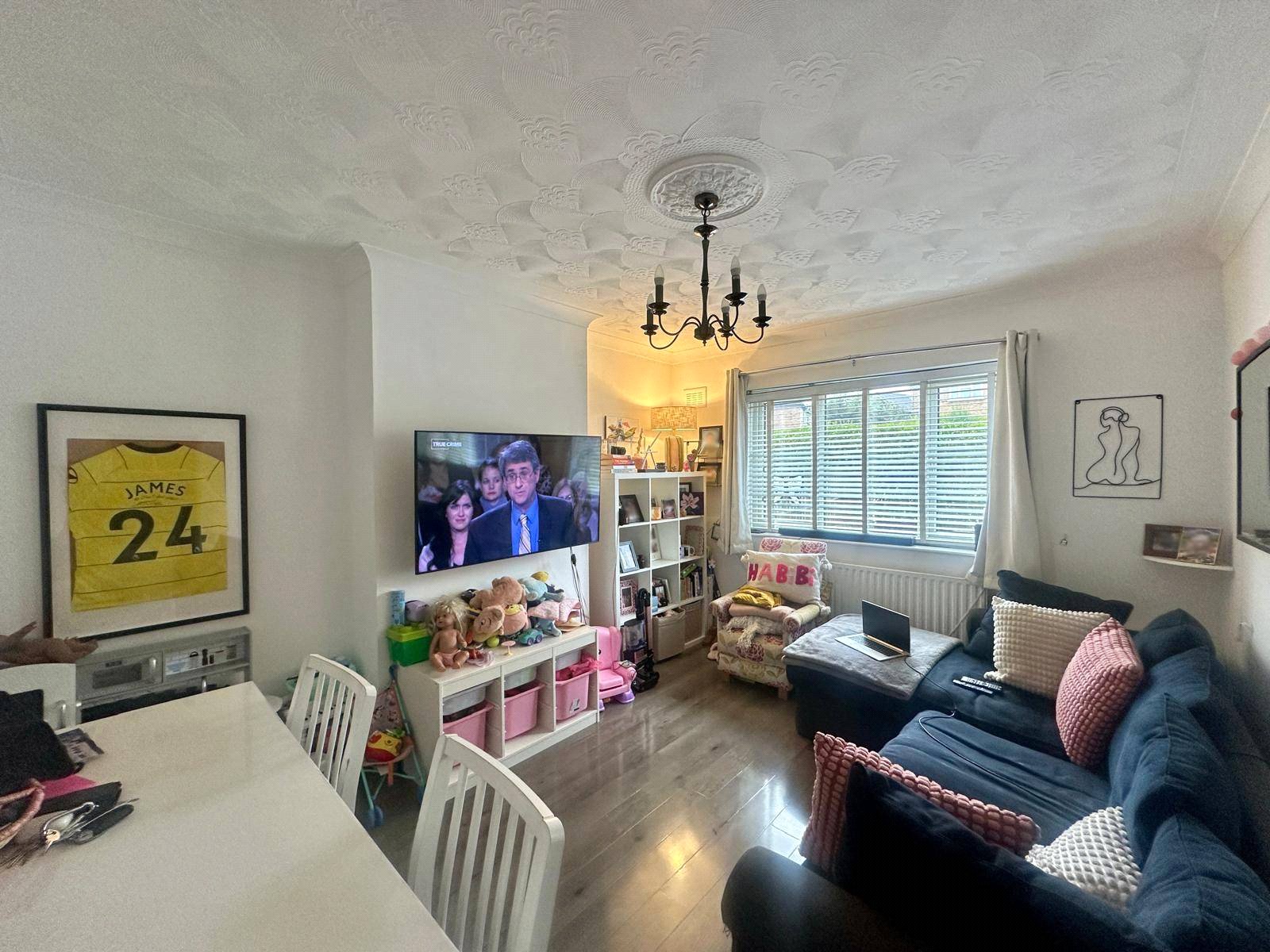 141, Sibthorpe Road, London photo 4
