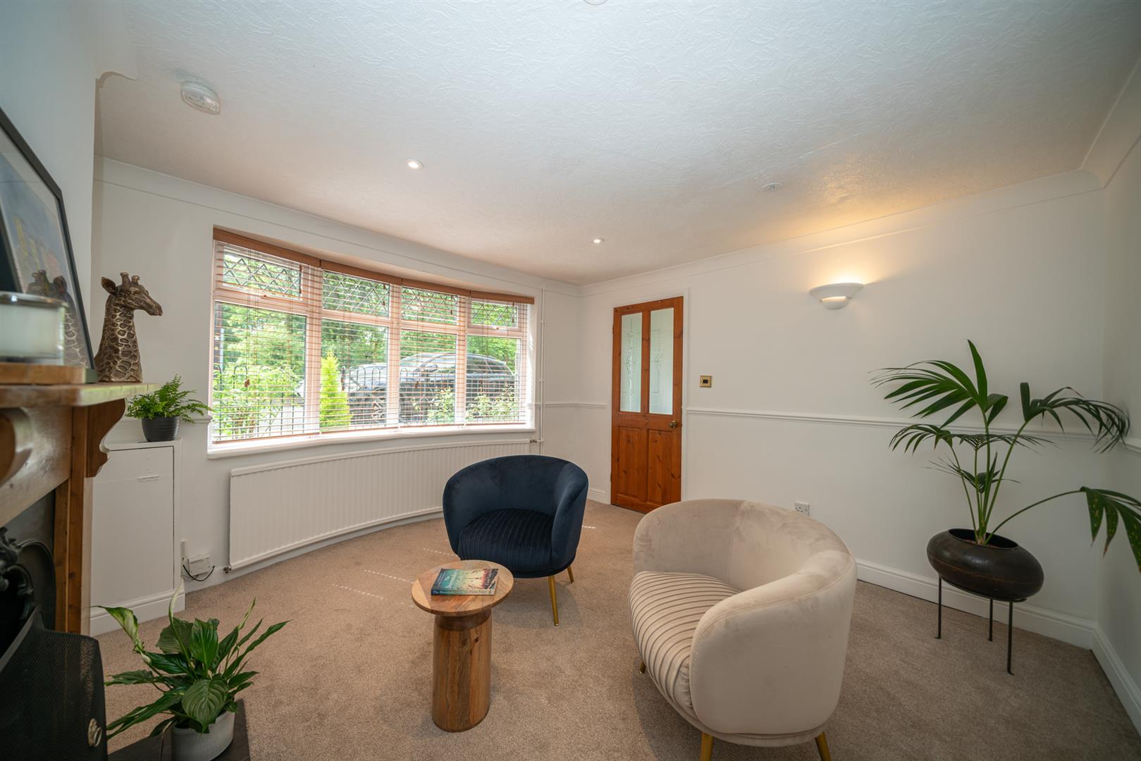 16, Two Waters Road, Hemel Hempstead photo 4