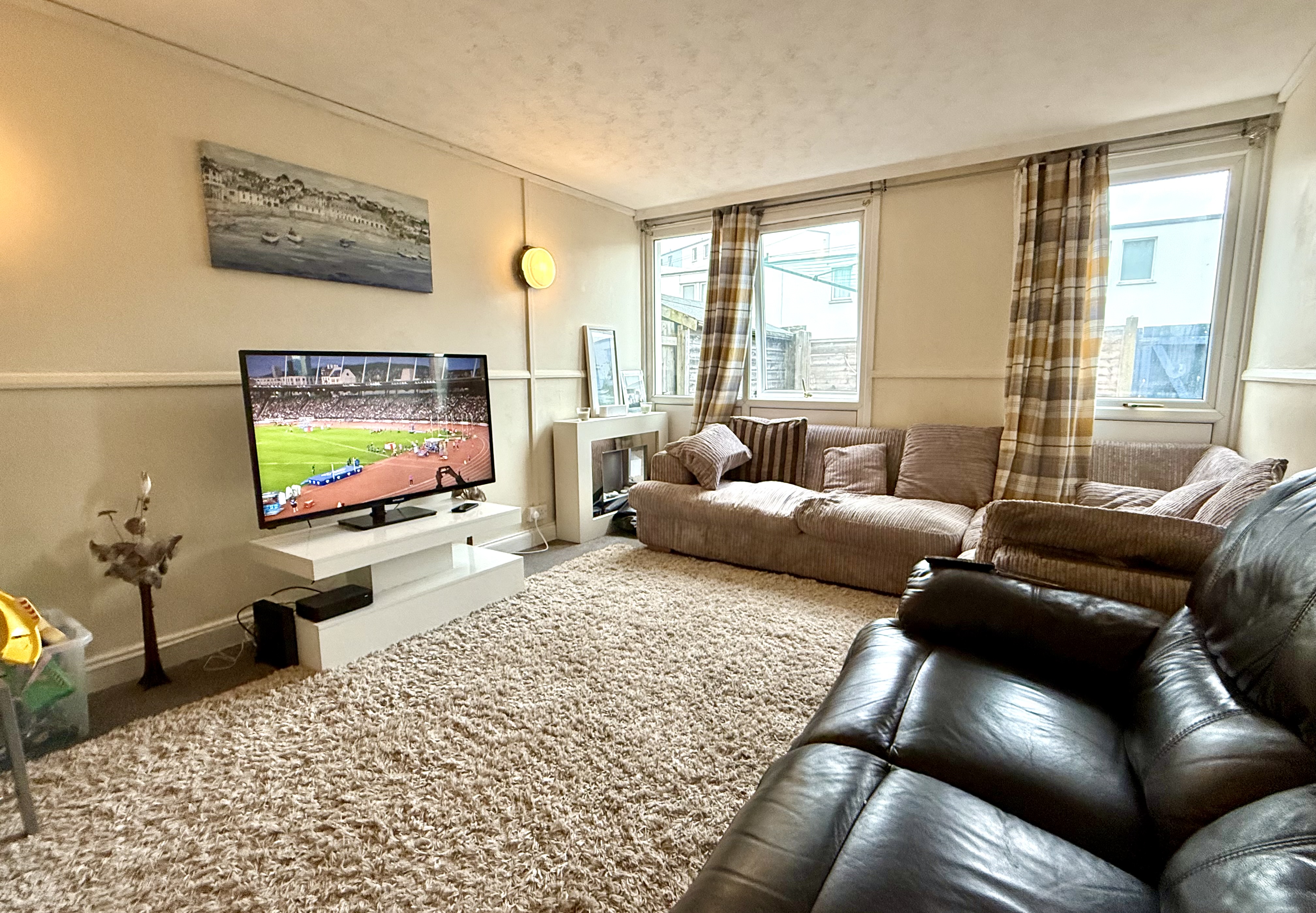 35, Cornwell Close, Gosport photo 4