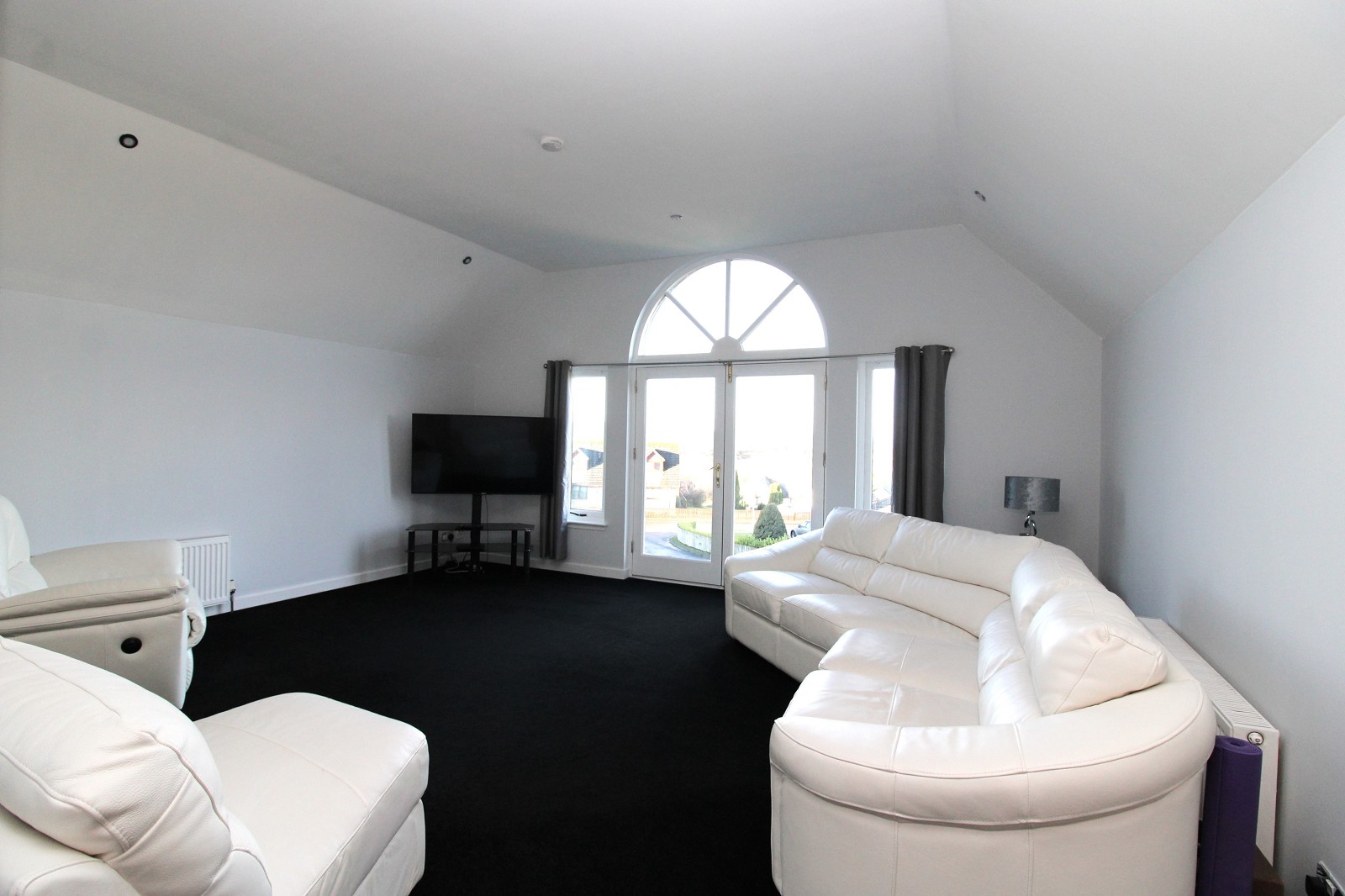 Photos of 11 Druid Temple Crescent, Castle Heather, Inverness. IV2 66276901 PrimeLocation