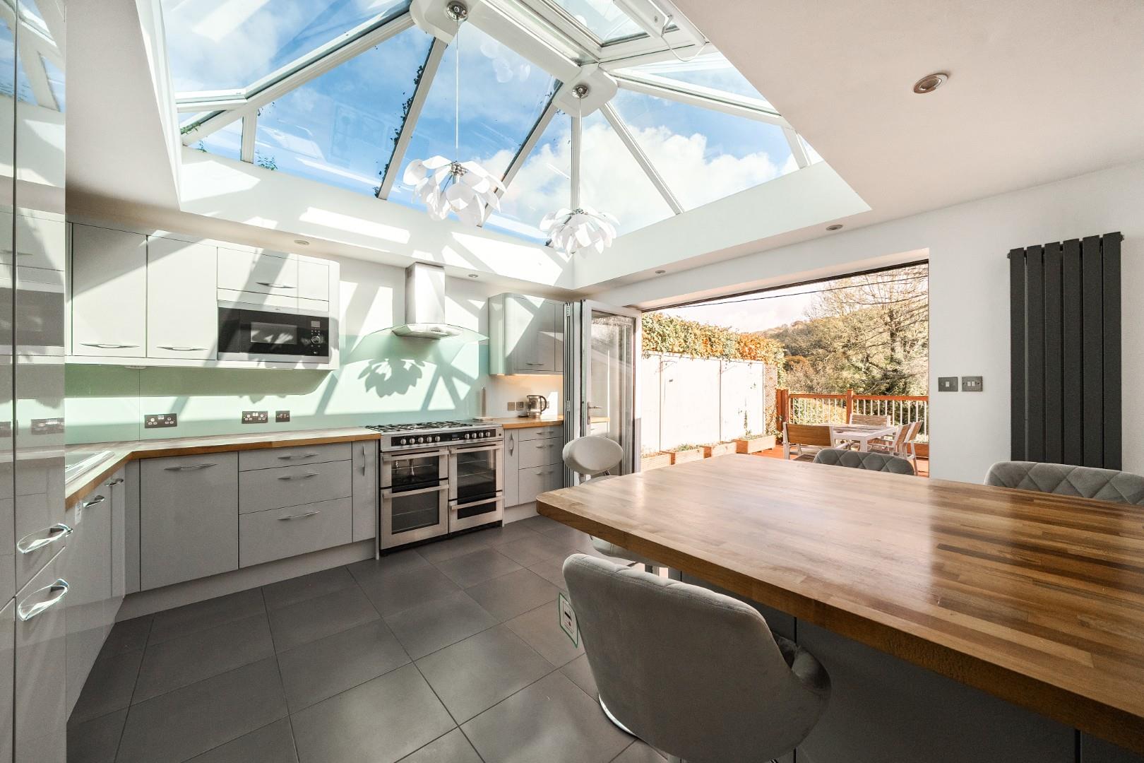 4 bedroom detached house for sale 0