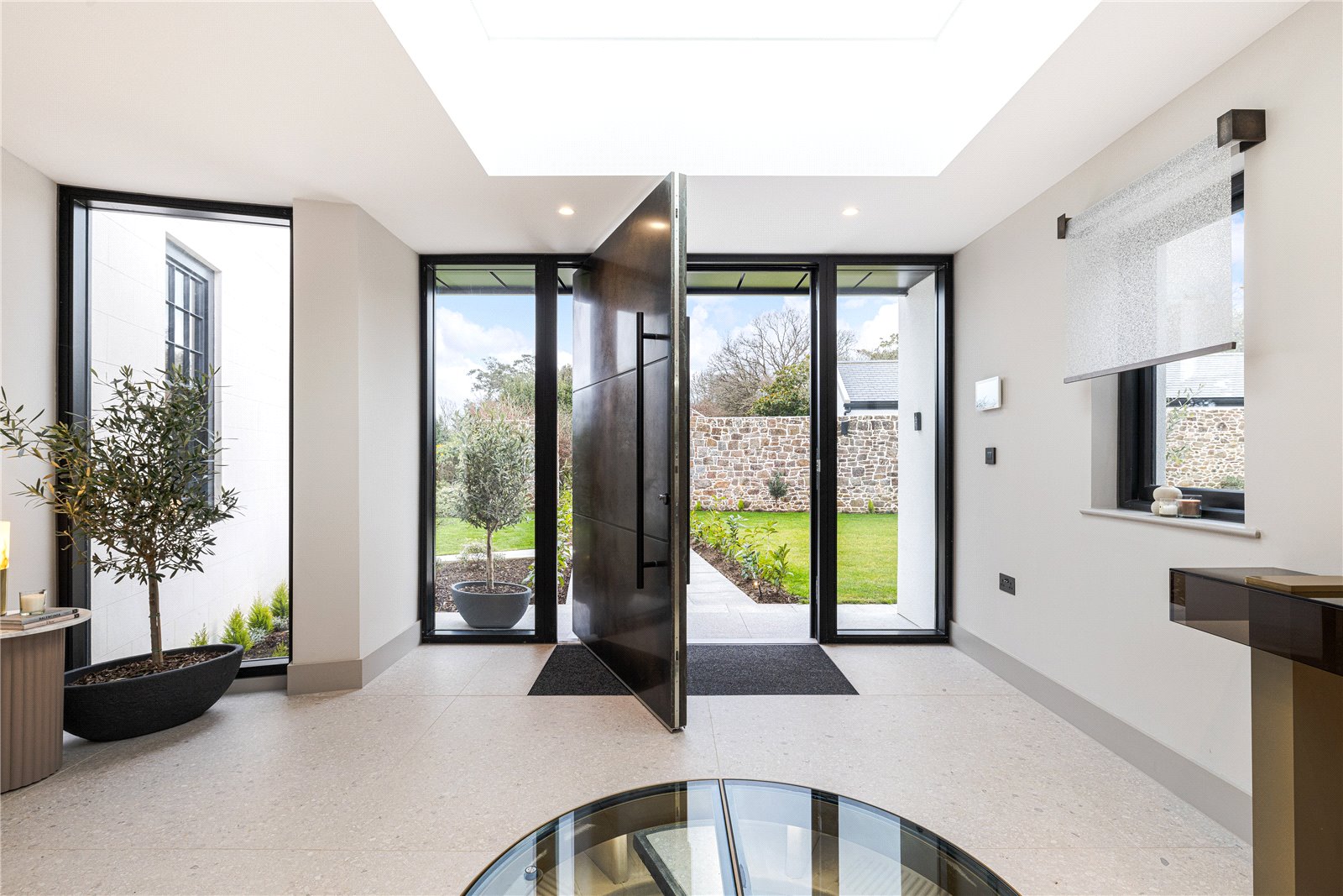 9 bedroom detached house for sale 0