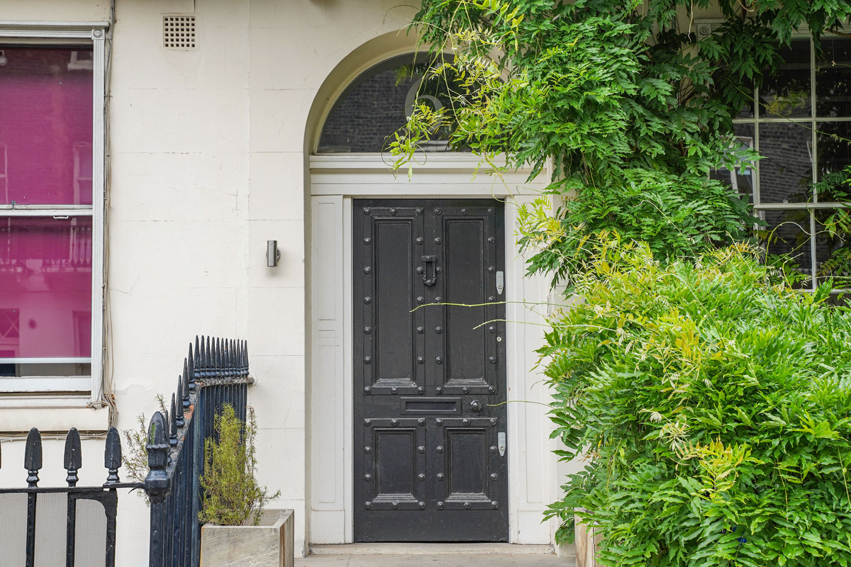 5 bedroom town house for sale 0