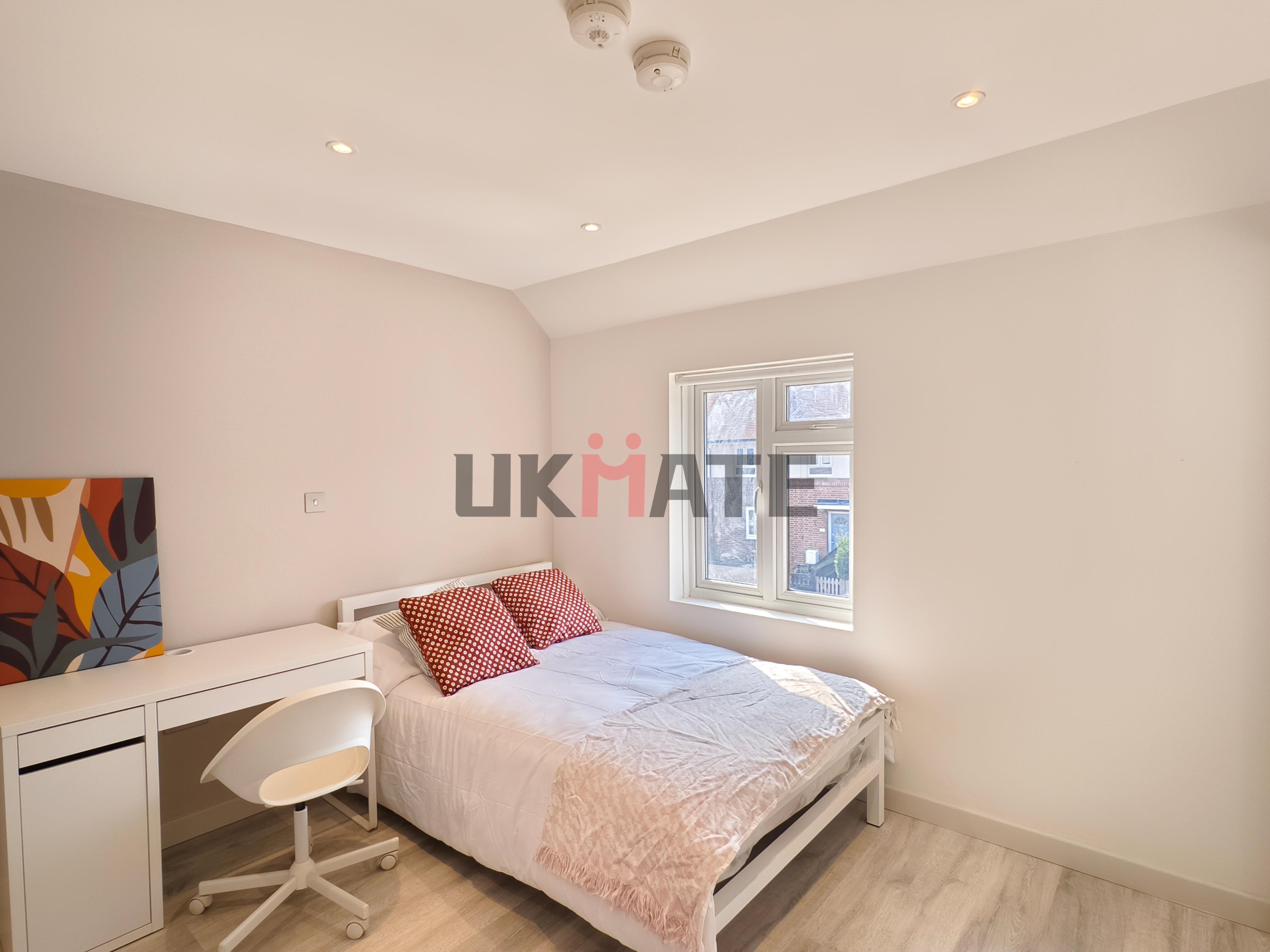 65, Bisson Road, London photo 2