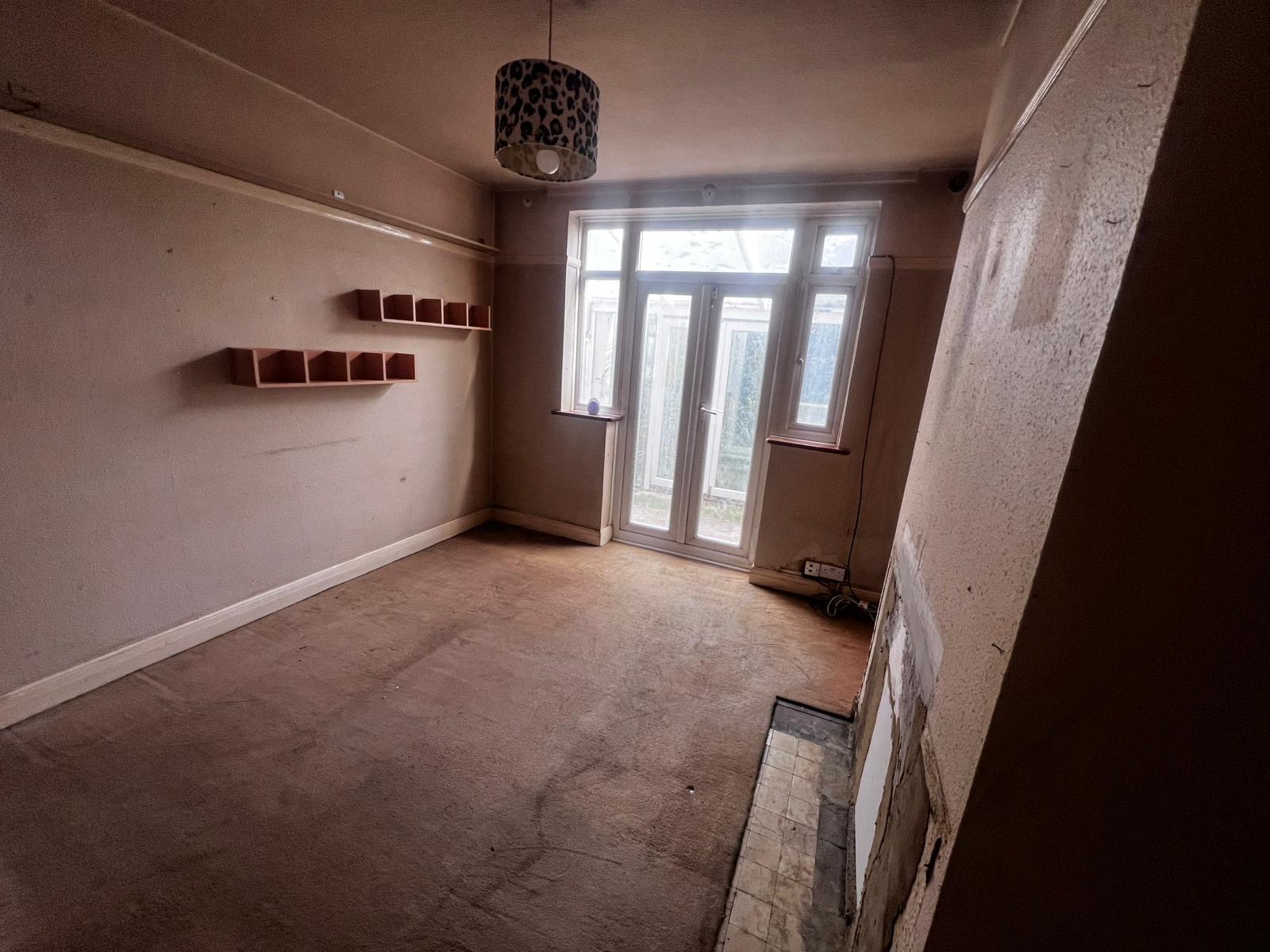 35, Orchard Way, Bognor Regis photo 4