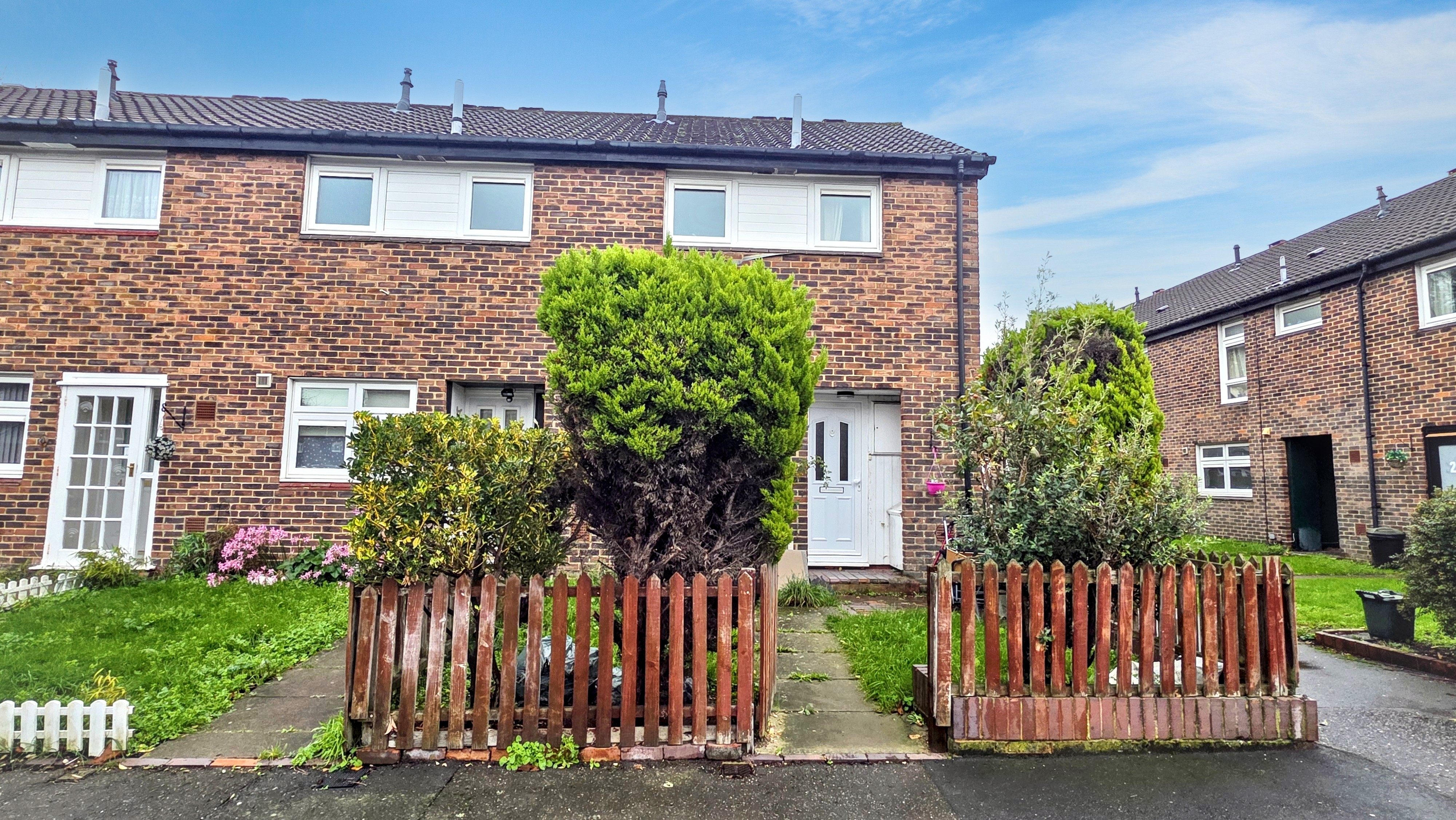 6 Keilder Close, Hillingdon photo 3