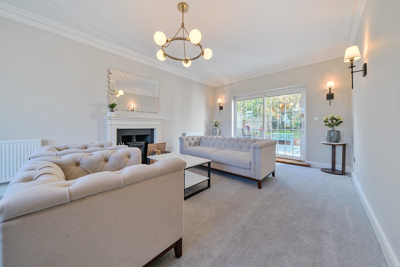 5 bedroom detached house for sale 0