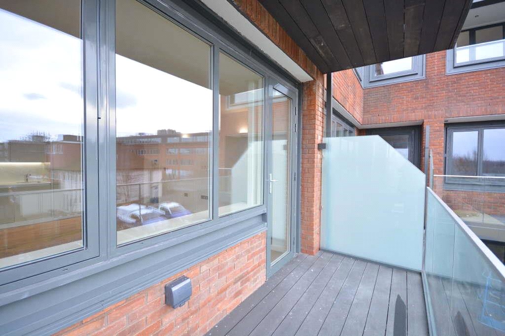 2, Rosebery House, Epsom photo 5