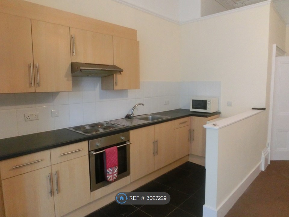 Flat A, St Aidans Terrace Claughton, Wirral photo 4