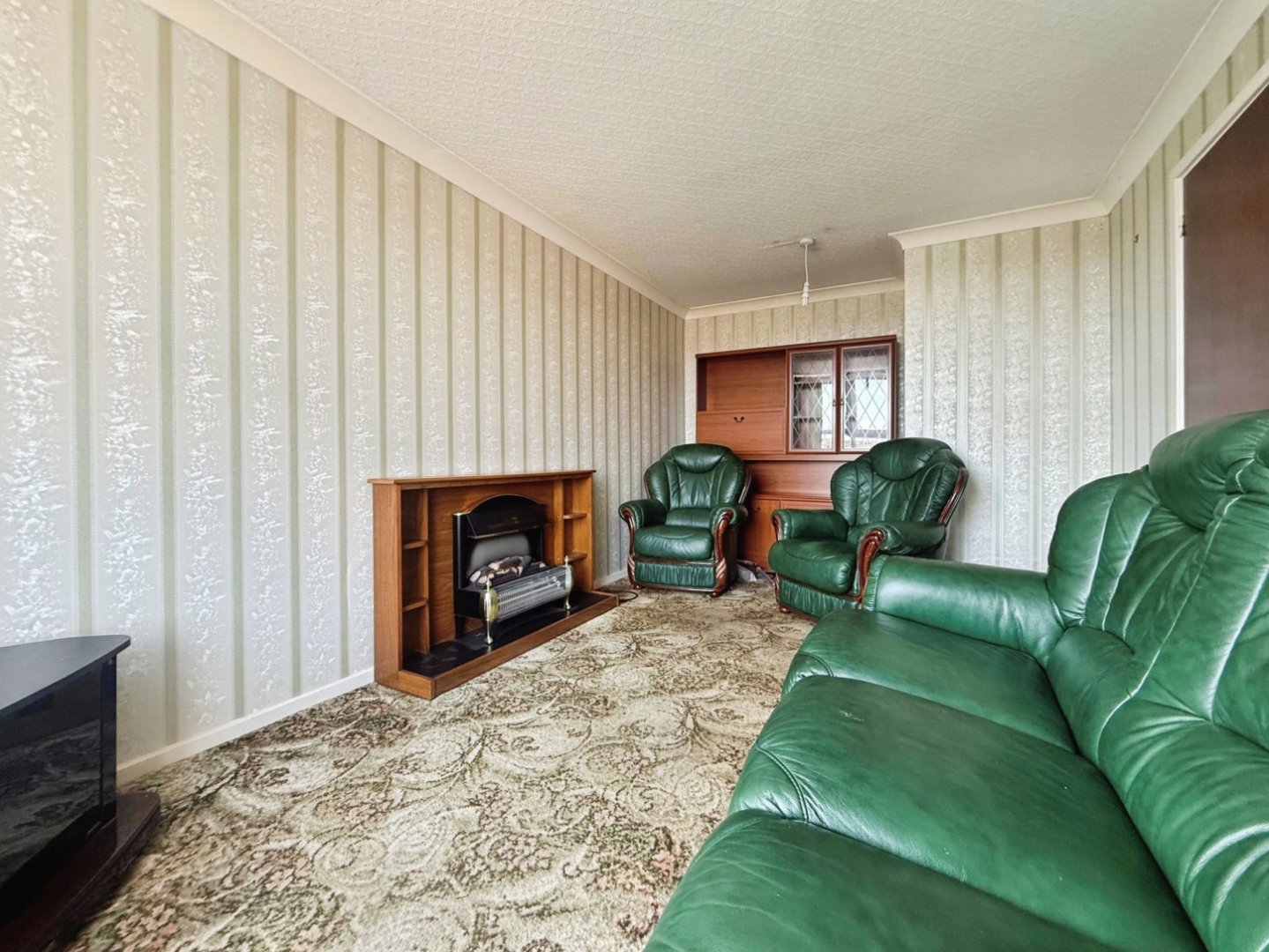 Hurst Green, High Green, Sheffield S35 photo 2