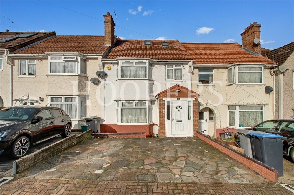 4-bed house on 28, Chipstead Gardens, London, £599,000