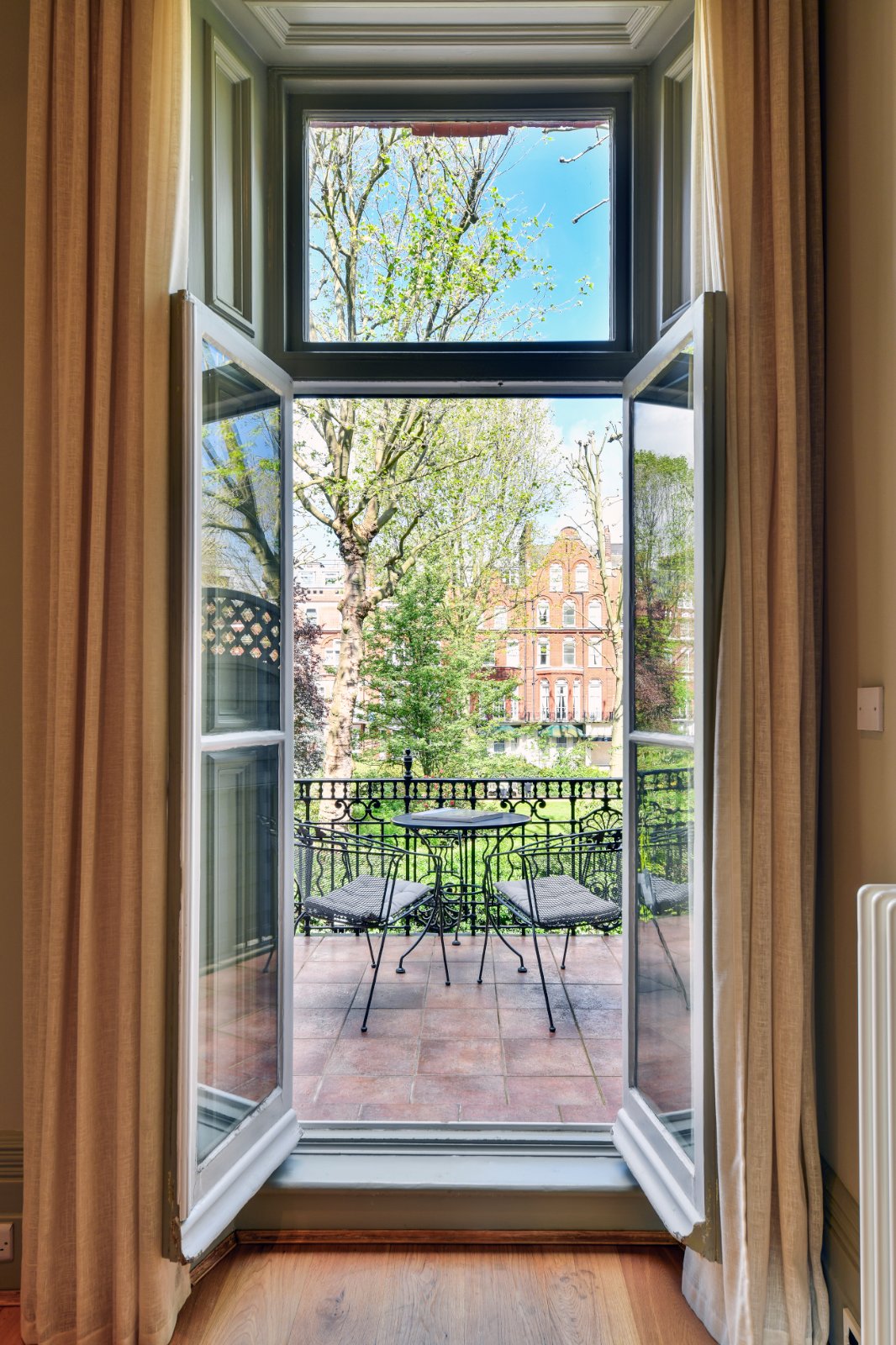 2 bedroom flat for sale 0