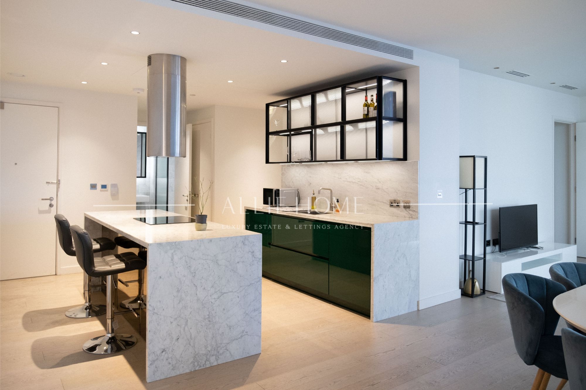 2 bedroom flat for sale 0
