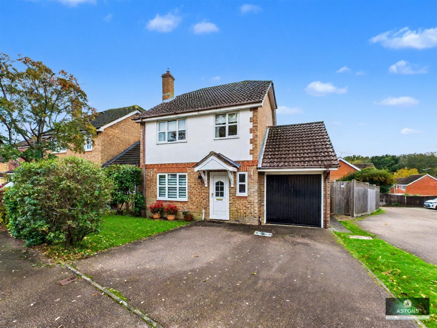 4-bed detached on 22, Barber Close, Crawley, £525,000