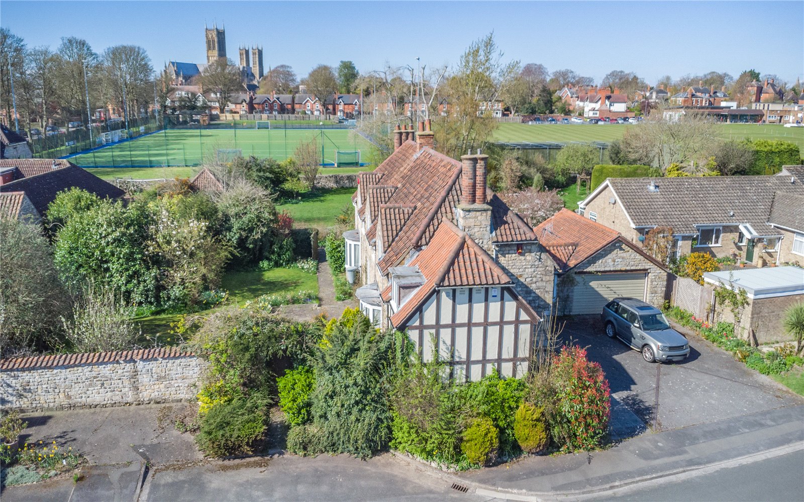 5-bed house on St. Giles Mede, Auden Close, Lincoln, Lincolnshire LN2, £725,000