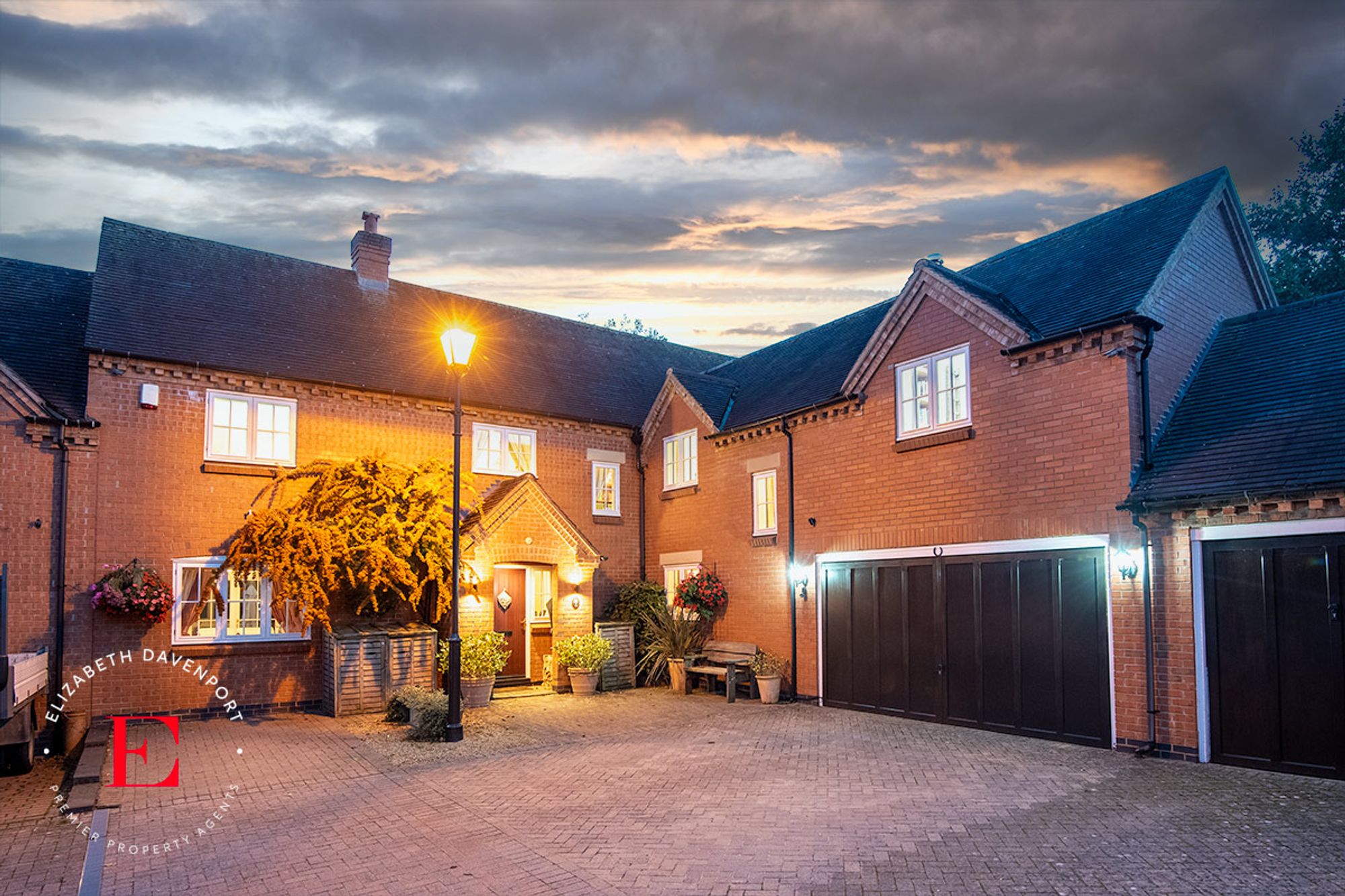 6-bed house on 2 The Cheviot, Coventry, £700,000